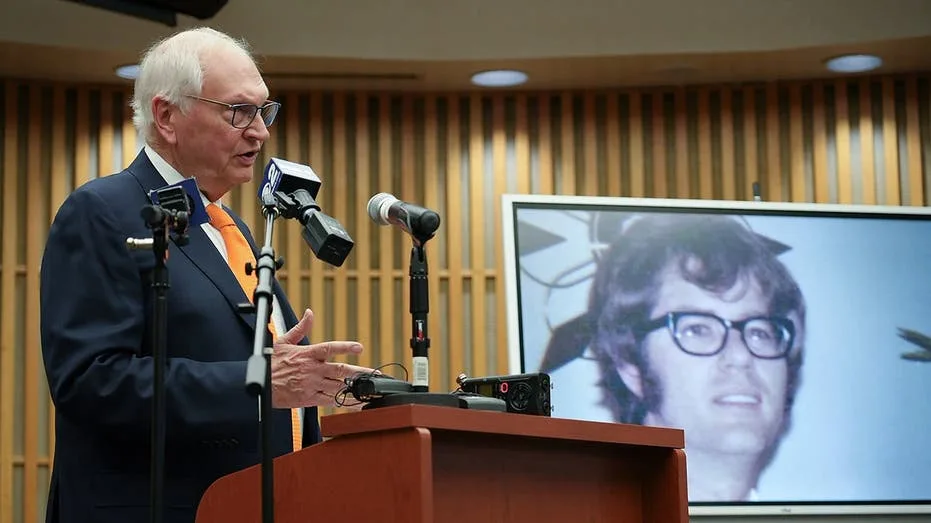 Decades-Old "Unknown Wanderer" Identified, Raising New Questions in Tylenol Murders