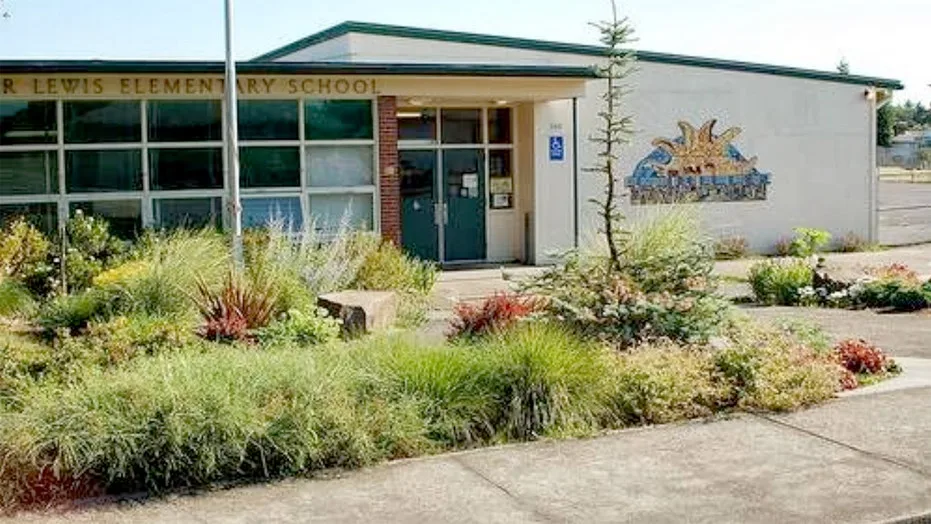 Portland Public Schools Lifts Ban on Mother Who Challenged Gender Identity Curriculum